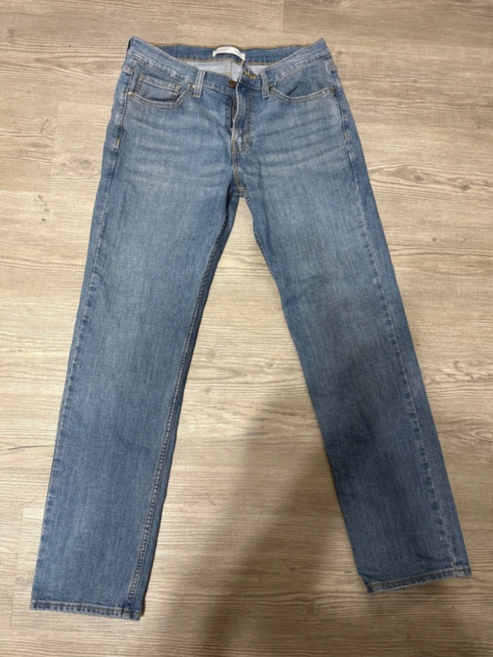 Levi jeans